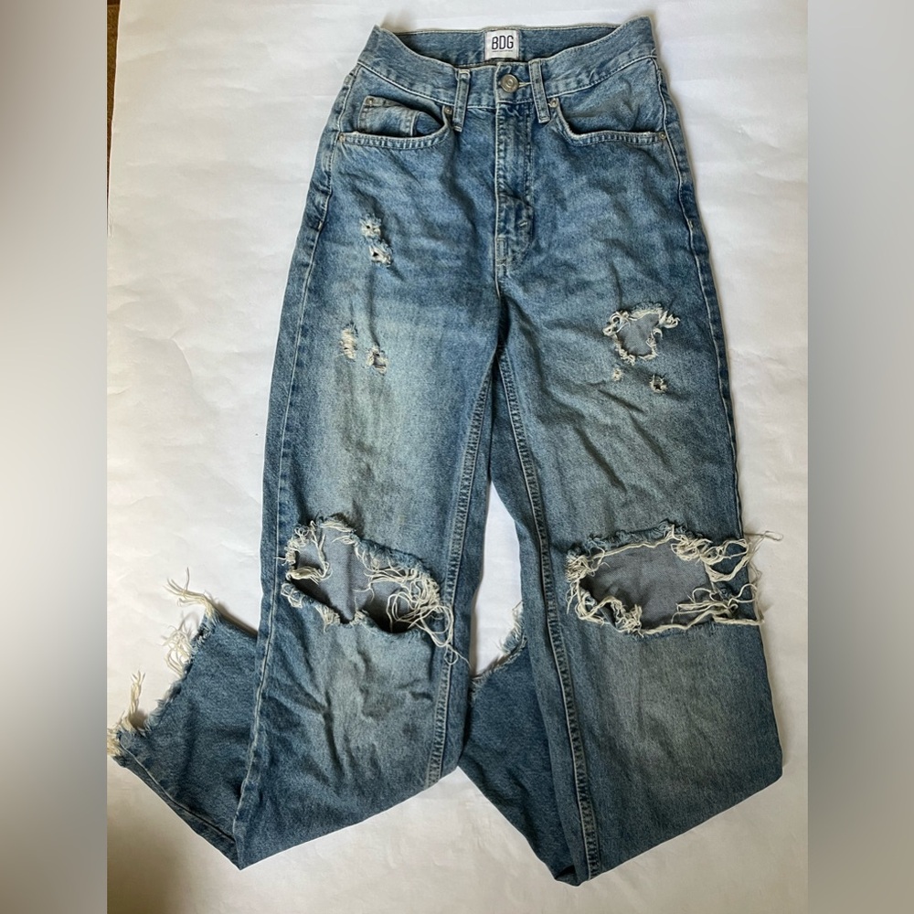 BDG Ripped Highwaisted Baggy Jeans
